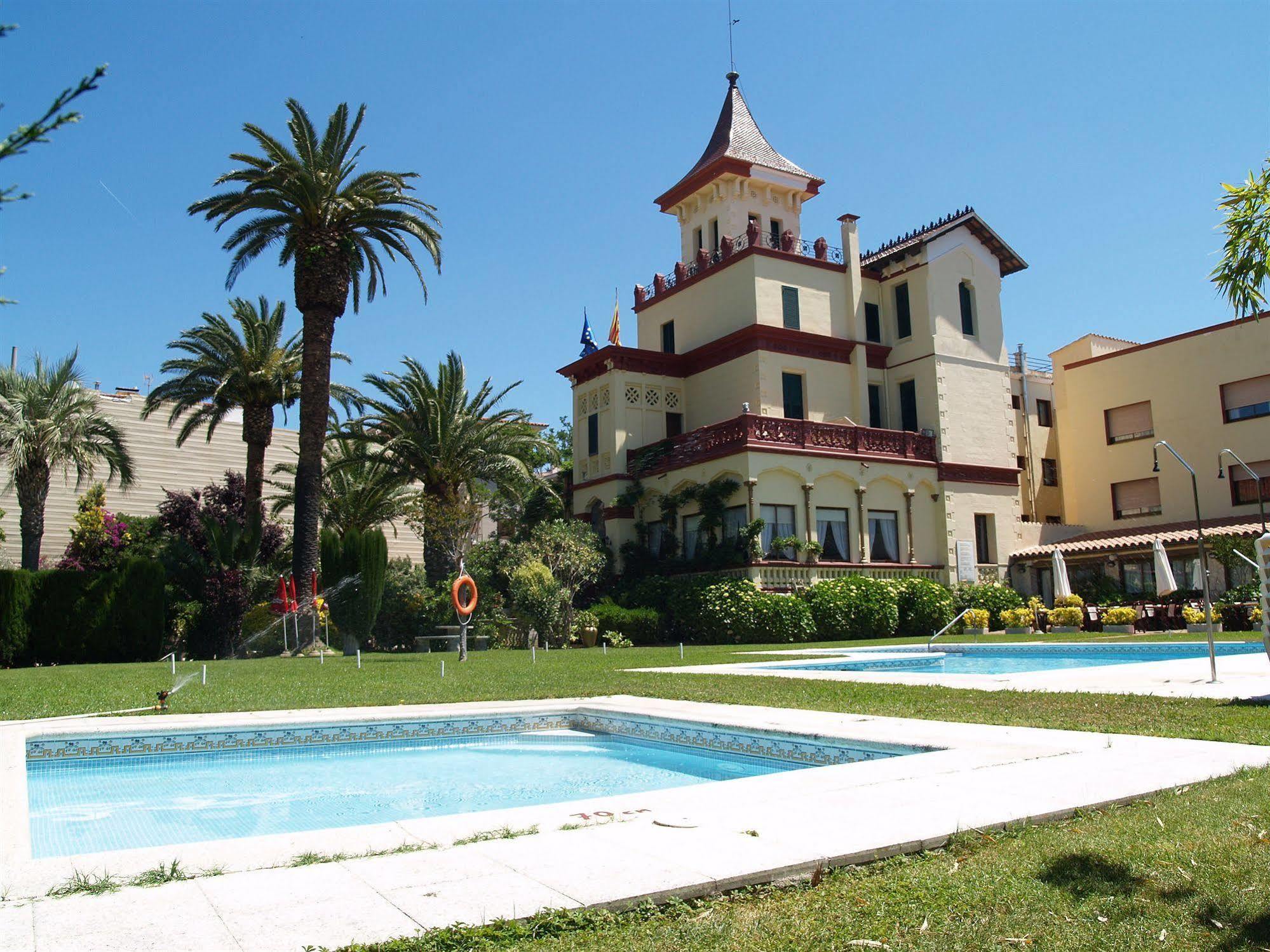 Hotel Hostal Del Sol Sant Feliu de Guíxols Exterior foto